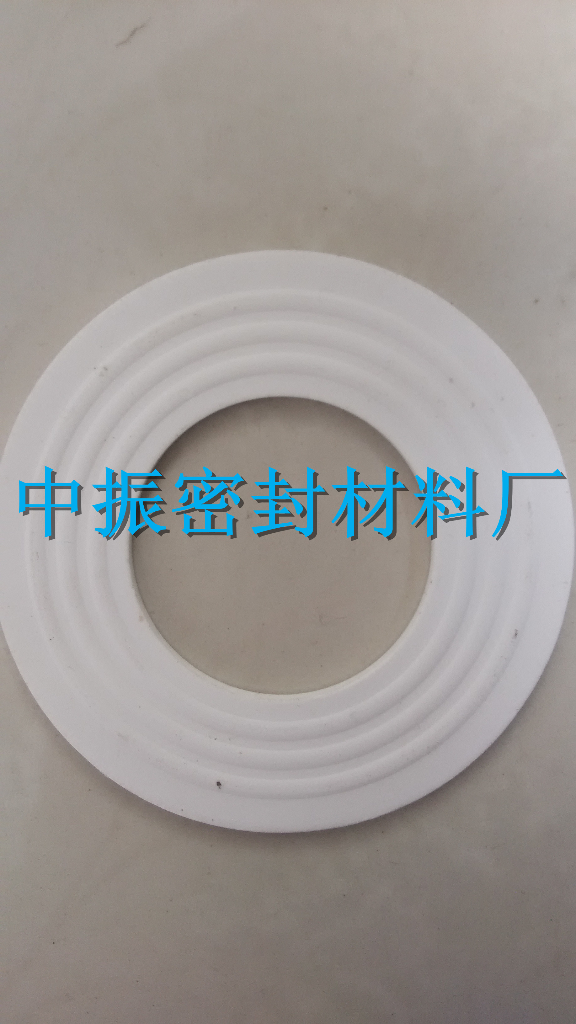 �S�ҹ���(y��ng)�����ϲ���������w�ķ��|Ƭ��Ҏ(gu��)���Rȫ