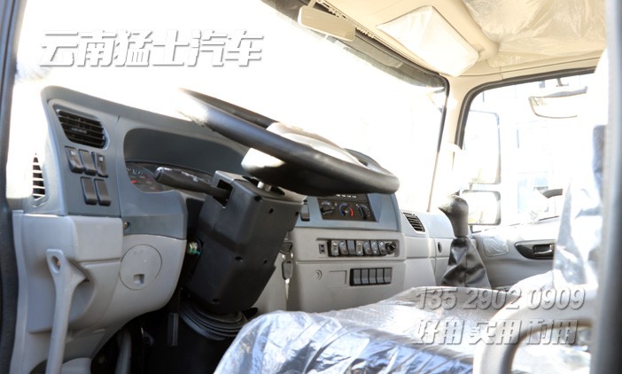 東風(fēng)天錦越野車(chē),六驅(qū)EQ2102越野卡車(chē),六驅(qū)越野底盤(pán),東風(fēng)卡車(chē),190馬力越野卡車(chē),卡車(chē)出口