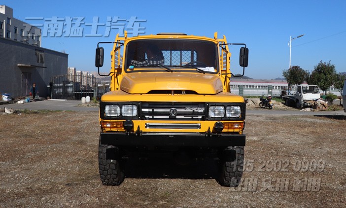 東風(fēng)六驅(qū)卡車,六驅(qū)越野車,東風(fēng)軍車,軍用運輸車,越野卡車,尖頭卡車