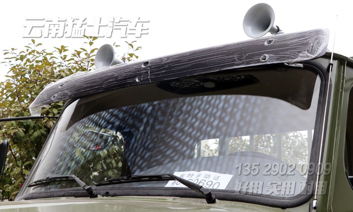 東風(fēng)六驅(qū)尖頭卡車(chē),六驅(qū)越野卡車(chē),六驅(qū)長(zhǎng)頭貨車(chē),東風(fēng)6*6卡車(chē),EQ2100,3.5噸長(zhǎng)頭貨車(chē),東風(fēng)四驅(qū)六驅(qū)越野車(chē)