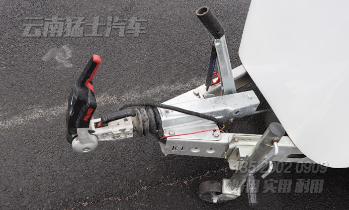 拖掛房車,德國(guó)進(jìn)口房車底盤,定制化房車,房車專利,房車改裝廠家,房車銷售,拖掛式旅居車