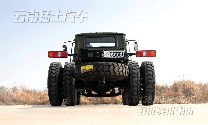4*2東風(fēng)長(zhǎng)頭卡車底盤(pán),專用車底盤(pán),210馬力貨車底盤(pán),東風(fēng)尖頭底盤(pán),底盤(pán)定制改裝