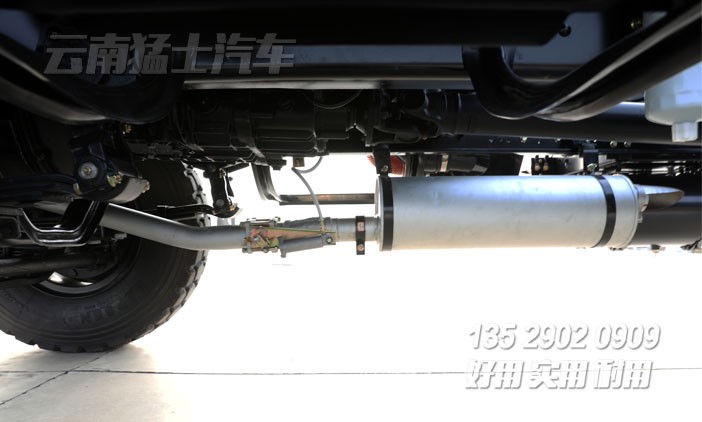 4*2東風(fēng)長(zhǎng)頭卡車底盤(pán),專用車底盤(pán),210馬力貨車底盤(pán),東風(fēng)尖頭底盤(pán),底盤(pán)定制改裝