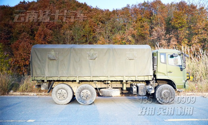 國(guó)五運(yùn)兵車(chē),出口型運(yùn)兵車(chē),EQ2130GA,東風(fēng)6x6卡車(chē),六驅(qū)柴油貨車(chē)