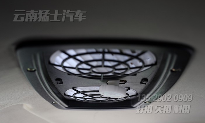 4x4長(zhǎng)頭底盤,東風(fēng)240駕駛室,底盤定制,出口底盤,越野專用車底盤,前置絞盤