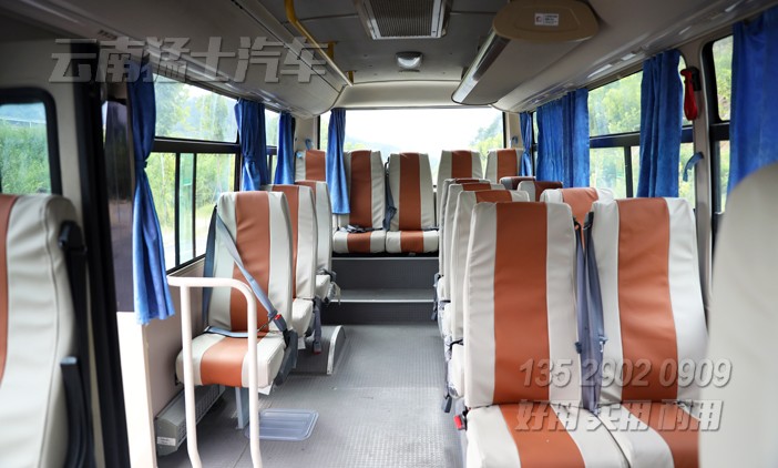 19座公交車,19座鄉(xiāng)村巴士,農巴村巴,單橋中巴車,6米中型客車,出口型巴士
