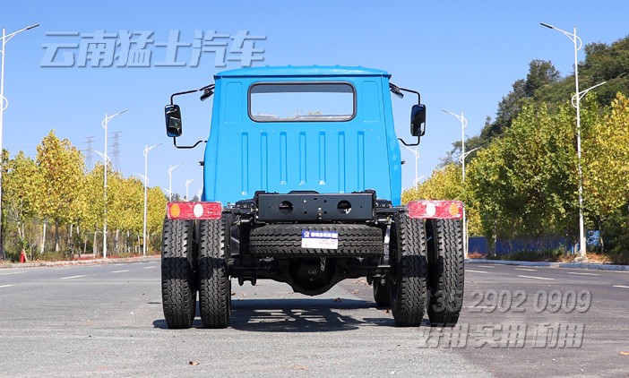 東風長頭4x2,專用車底盤,專用車廠家,尖頭輕型卡車,110馬力底盤,底盤定制生產(chǎn)