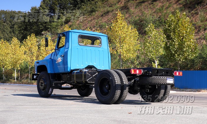 東風長頭4x2,專用車底盤,專用車廠家,尖頭輕型卡車,110馬力底盤,底盤定制生產(chǎn)