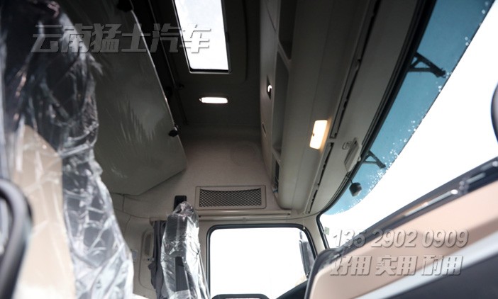 東風(fēng)天錦KR,高頂雙臥底盤,長(zhǎng)途貨車底盤,290馬力國(guó)六卡車,高配兩橋卡車底盤