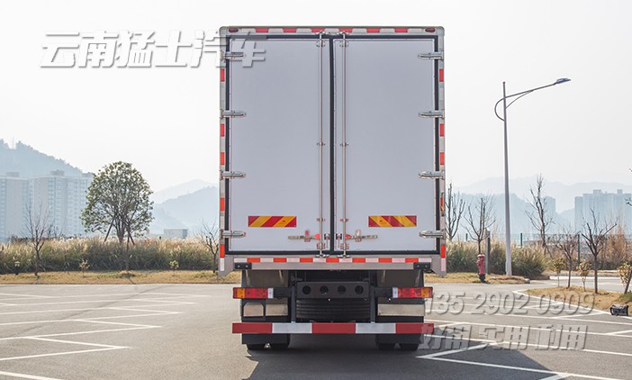 東風(fēng)天錦KR,F類(lèi)冷藏車(chē),冷鏈車(chē),保溫車(chē),保鮮車(chē),冷凍車(chē),海鮮運(yùn)輸車(chē),生鮮車(chē)