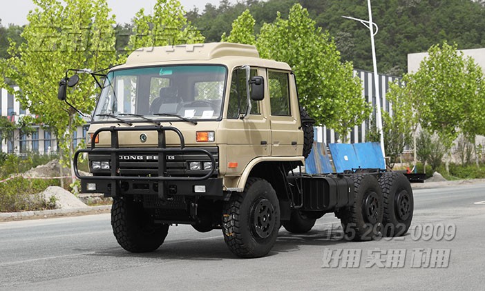 東風(fēng)EQ2102NJ,六驅(qū)越野卡車(chē)底盤(pán),越野專(zhuān)用車(chē)底盤(pán),東風(fēng)153高配,210馬力雙排卡車(chē),輪胎充放氣,后置絞盤(pán)