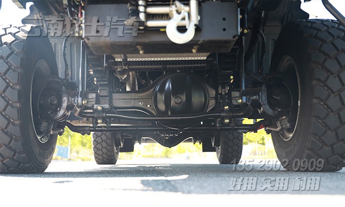 四驅(qū)越野保障車,升降尾板運(yùn)輸車,液壓尾板車,東風(fēng)運(yùn)兵車